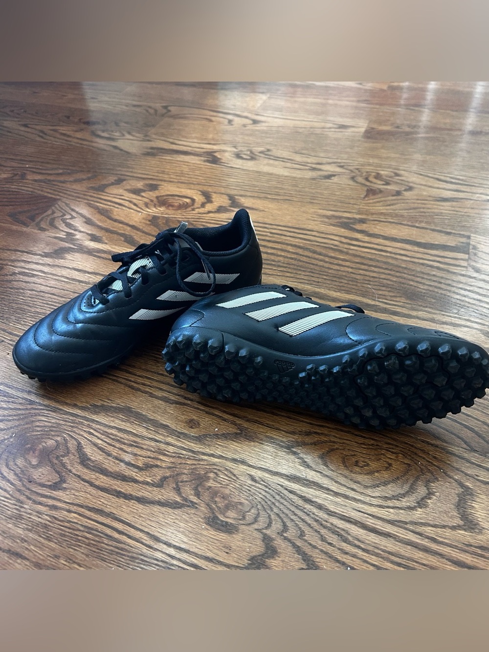 adidas Black and White Indoor Soccer Cleat size men’s 7.5